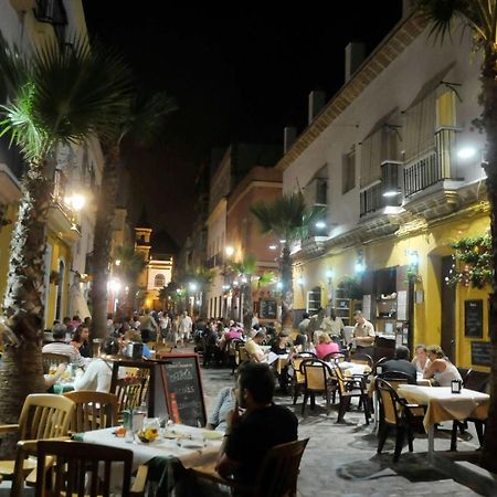 Apartamento Cadiz De Cine Bagian luar foto