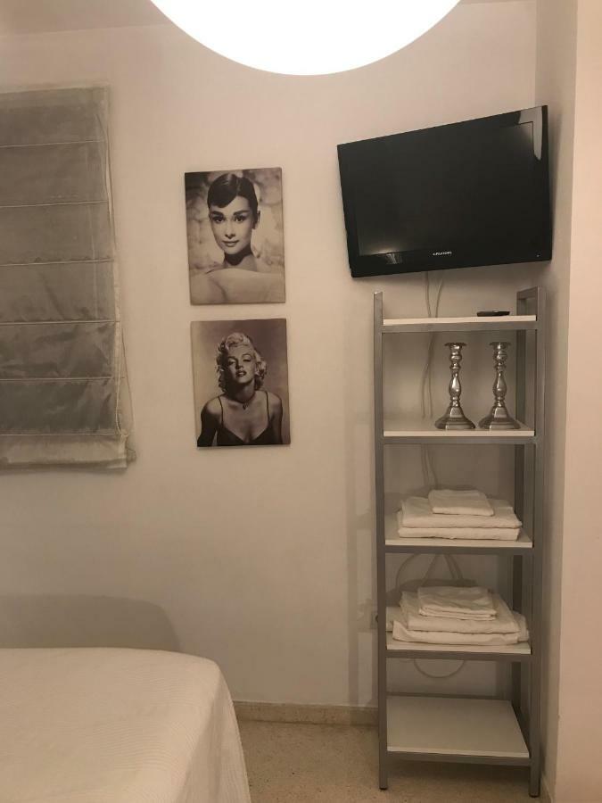Apartamento Cadiz De Cine Bagian luar foto